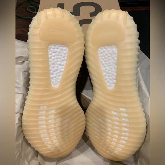 YEEZY BOOST 350 V2 - Picture 3 of 5